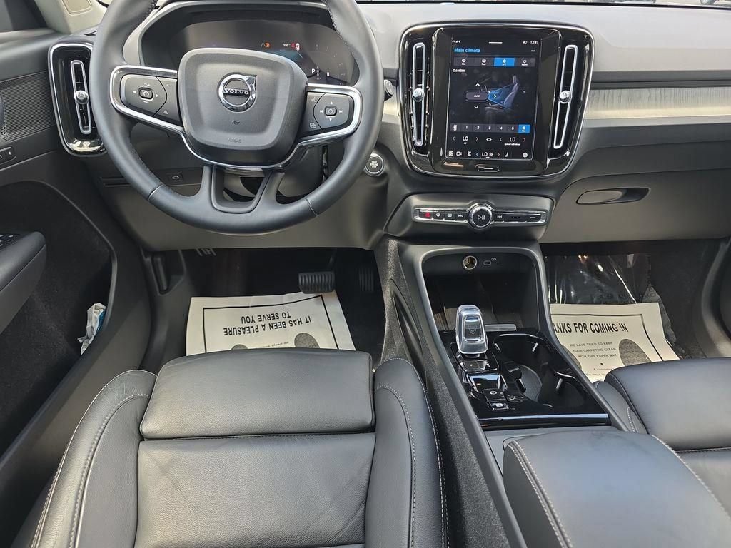Used 2023 Volvo XC40 B5 Plus w/ Driver Assist Package AWD/4WD image 20
