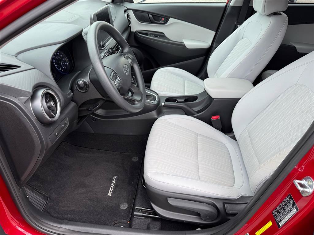 Used 2022 Hyundai Kona SEL w/ Cargo Package AWD/4WD image 5