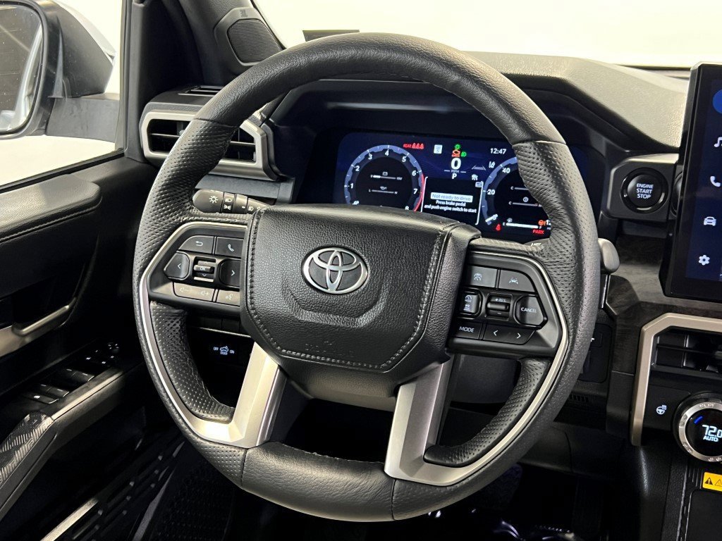 Used 2025 Toyota Tacoma Limited image 19