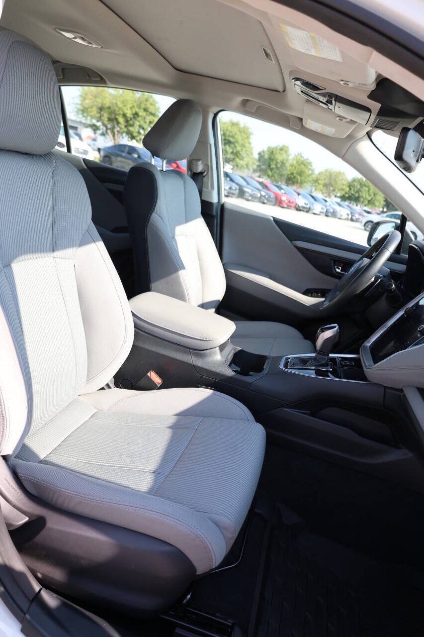 Used 2025 Subaru Legacy Premium w/ Popular Package #1 AWD/4WD image 15