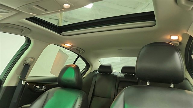 Used 2018 INFINITI Q50 Luxe w/ Essential Package (3.0T Luxe) image 16