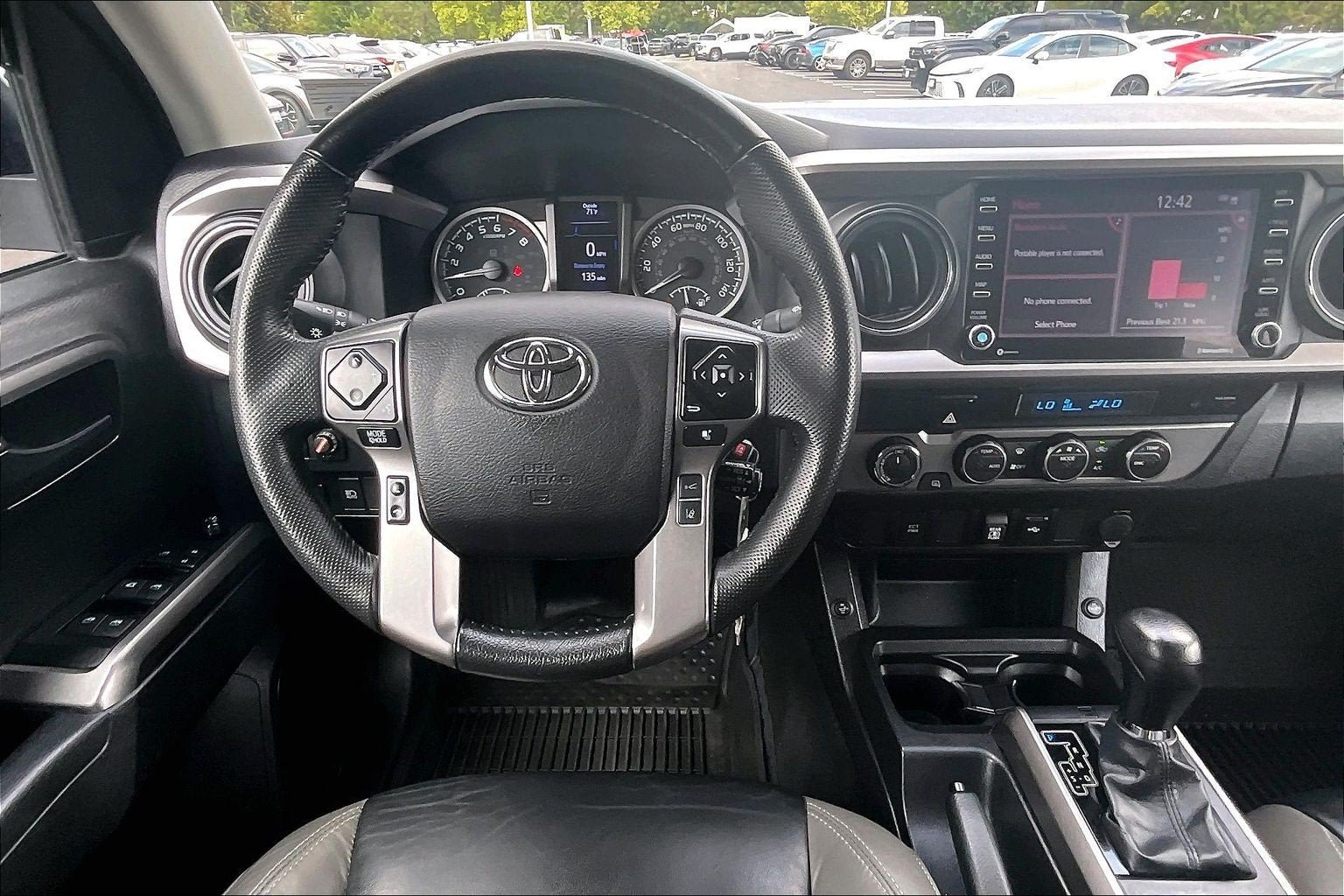 Used 2022 Toyota Tacoma SR5 AWD/4WD image 5
