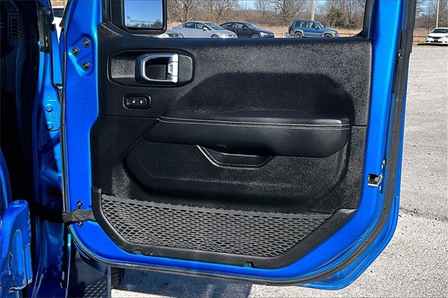 Used 2022 Jeep Wrangler Unlimited Sahara w/ Cold Weather Group image 26