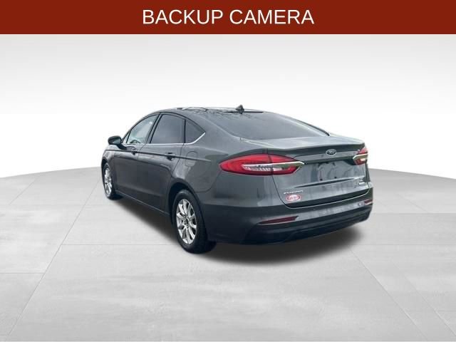 Used 2020 Ford Fusion SE FWD image 5