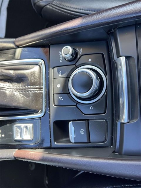 Used 2017 MAZDA MAZDA3 Touring image 21