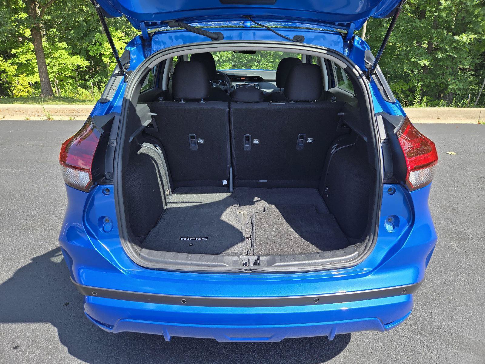 Used 2025 Nissan Kicks Play S FWD image 9