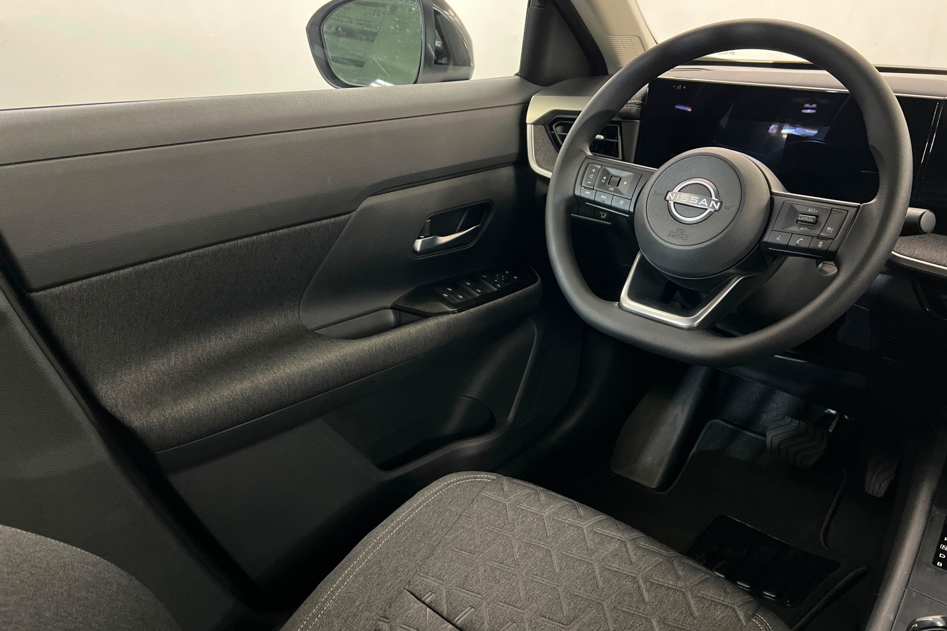 New 2026 Nissan Kicks SV w/ Cold Weather Package FWD image 11