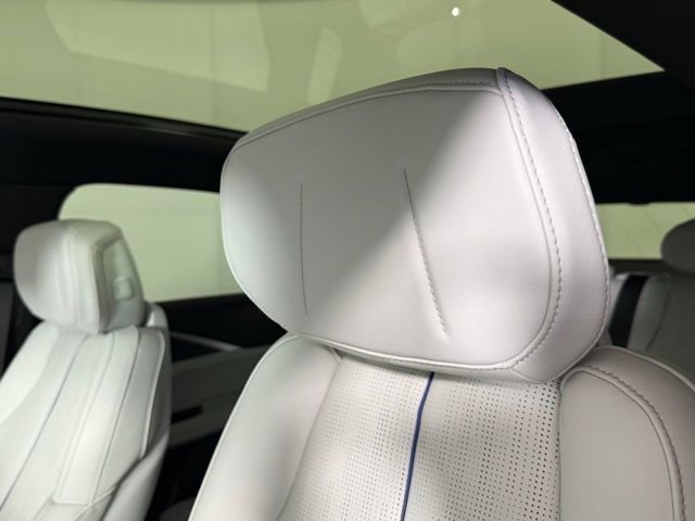 New 2026 Cadillac Lyriq Luxury RWD image 15