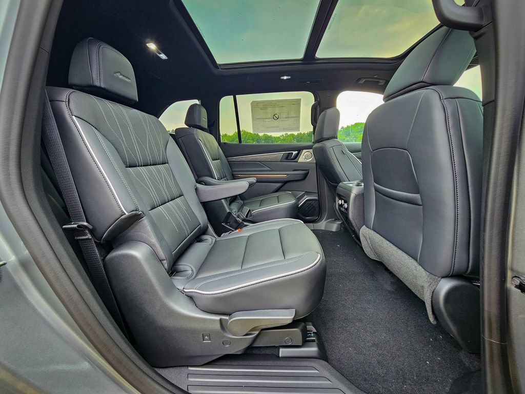 New 2026 Buick Enclave Avenir w/ Super Cruise Package AWD/4WD image 41