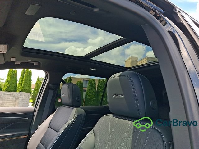 Certified 2026 Buick Enclave Avenir w/ Super Cruise Package AWD/4WD image 14