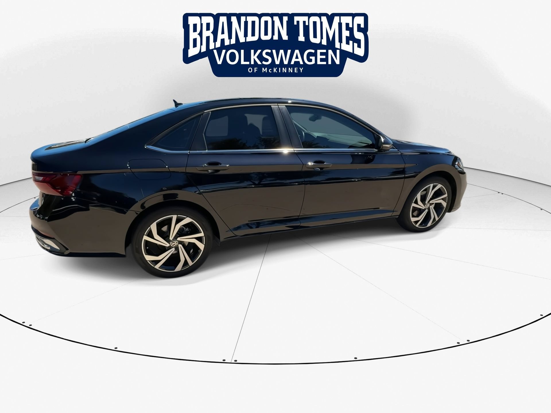 Used 2026 Volkswagen Jetta SEL FWD image 9
