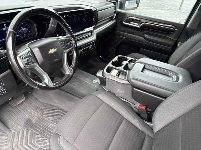 Used 2024 Chevrolet Silverado 2500 LT AWD/4WD image 13