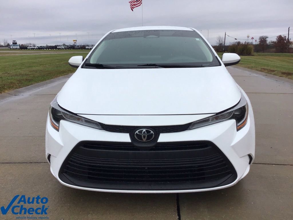 Used 2024 Toyota Corolla LE image 10