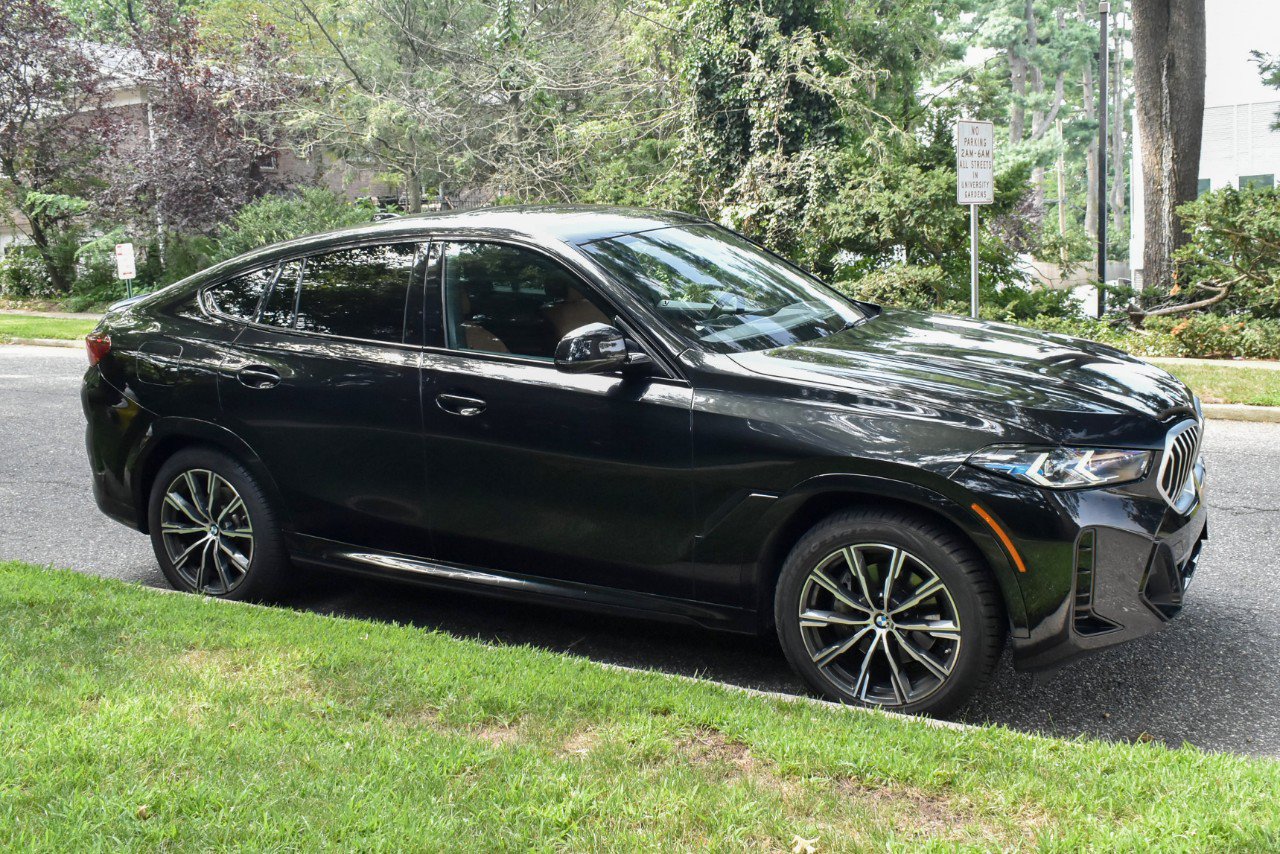 Used 2026 BMW X6 xDrive40i AWD/4WD image 10