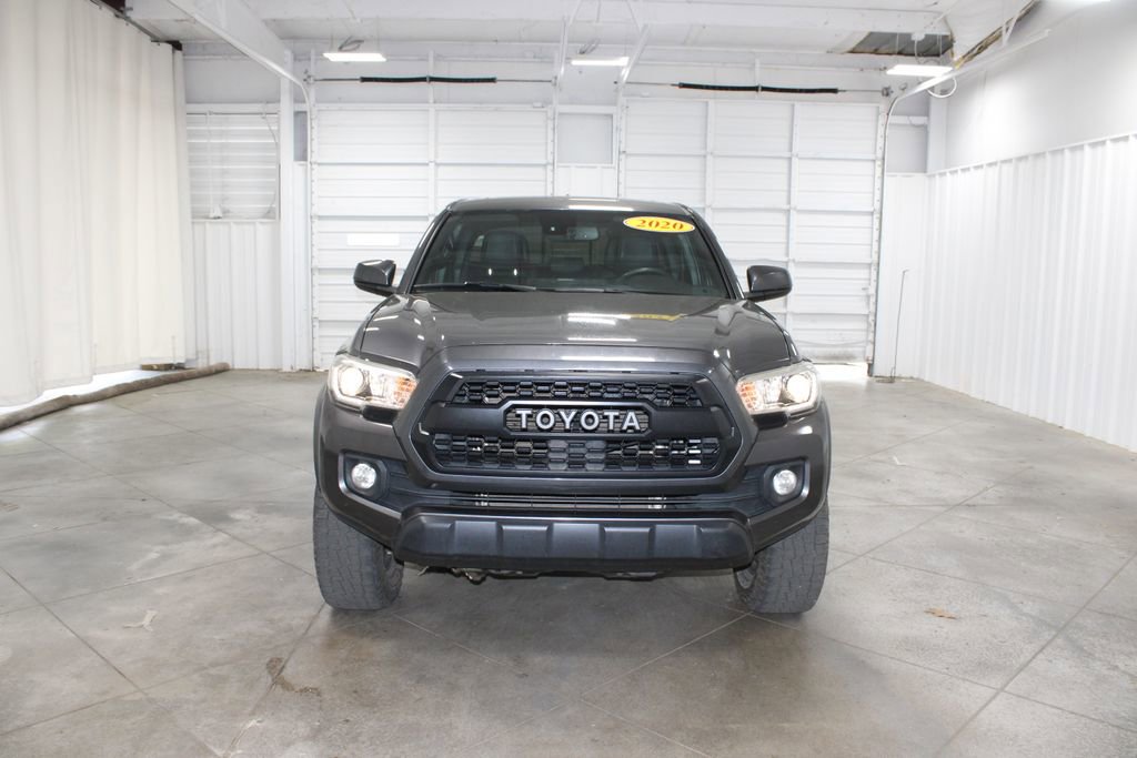 Used 2020 Toyota Tacoma TRD Off-Road w/ TRD Premium Off Road Package AWD/4WD image 47