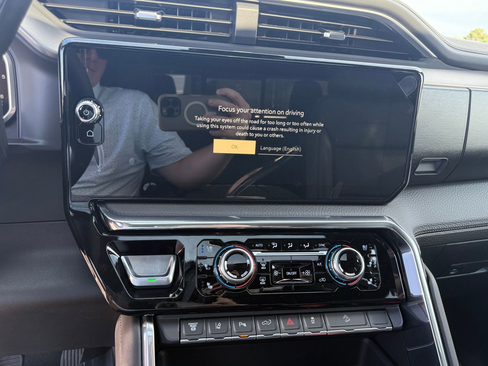 New 2026 GMC Sierra 2500 Denali w/ Denali Reserve Package image 22