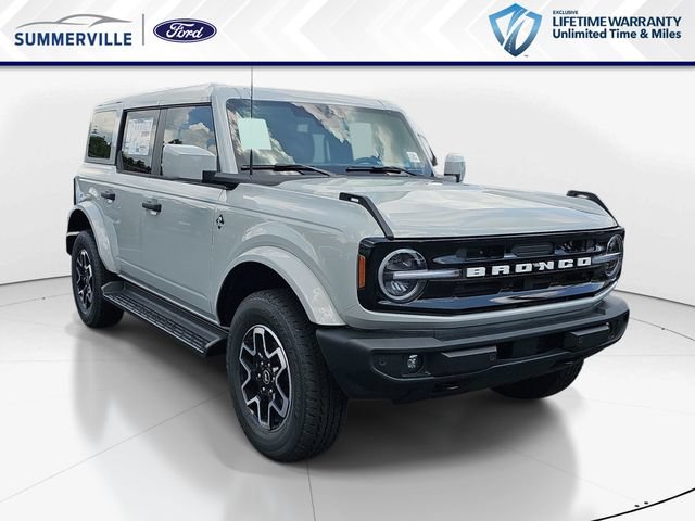 New 2026 Ford Bronco Outer Banks w/ Sasquatch Package AWD/4WD image 1
