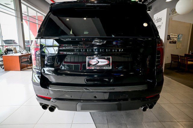 Used 2025 Chevrolet Suburban Z71 AWD/4WD image 6