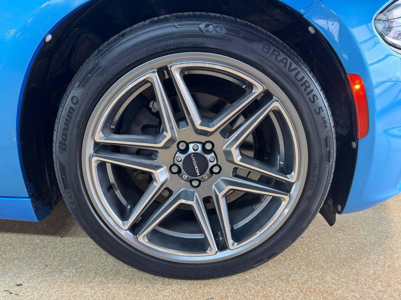 Used 2015 Dodge Charger R/T w/ Plus Group RWD image 44