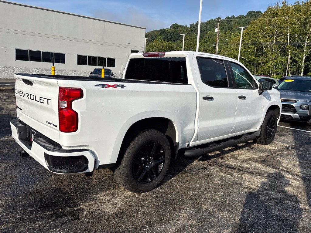 Certified 2024 Chevrolet Silverado 1500 Custom w/ Turbomax Blackout Package AWD/4WD image 6