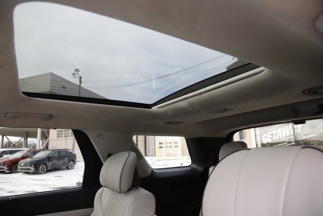 Certified 2025 Hyundai Palisade Calligraphy image 16