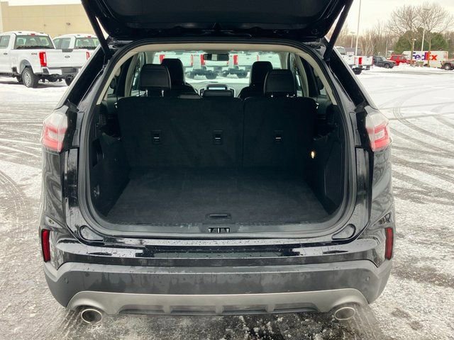 Used 2024 Ford Edge Titanium image 25