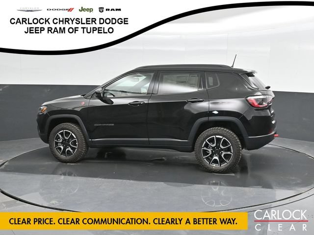 New 2025 Jeep Compass Trailhawk w/ Sun & Sound Group AWD/4WD image 9