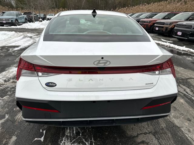 Certified 2025 Hyundai Elantra Blue image 4