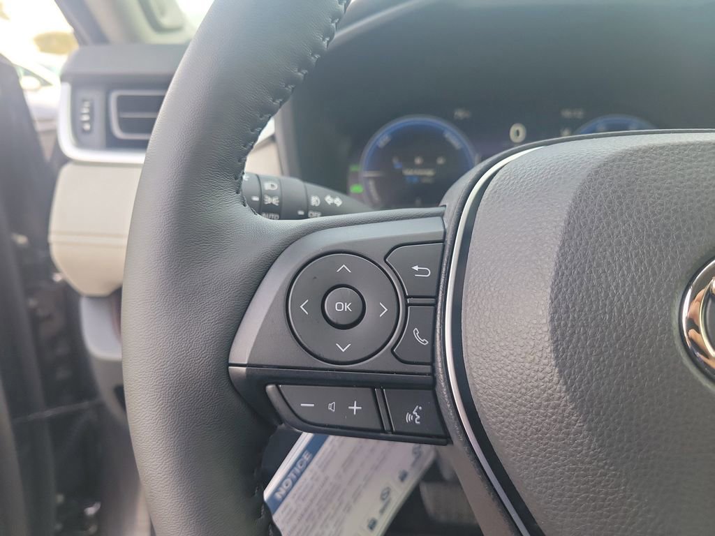 New 2025 Toyota RAV4 Limited image 30