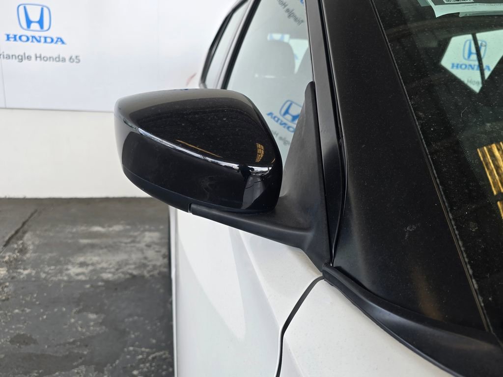 Used 2020 Nissan Kicks SV FWD image 24