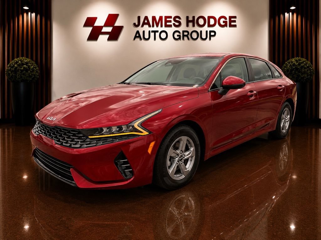 Used 2023 Kia K5 LXS FWD image 1