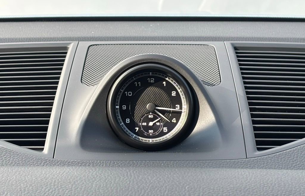 New 2026 Porsche Macan image 24