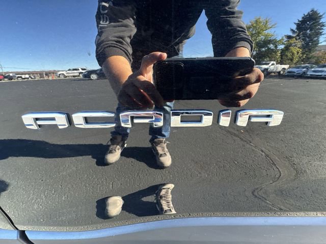 Certified 2023 GMC Acadia SLT image 32