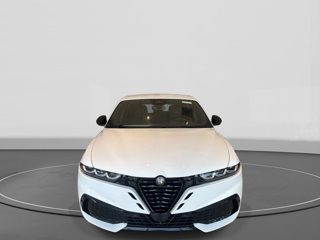 New 2026 Alfa Romeo Tonale w/ Black Premium Package AWD/4WD image 2