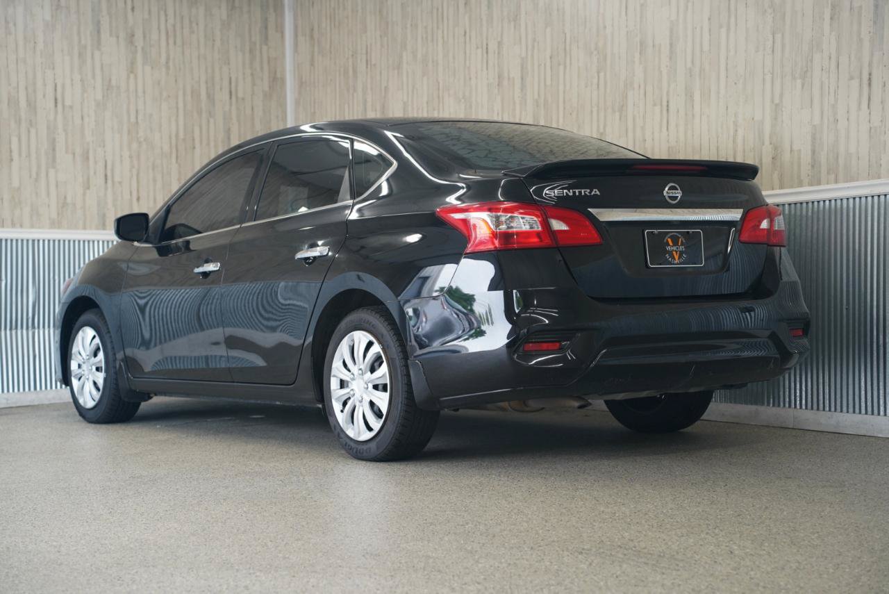 Used 2017 Nissan Sentra S FWD image 7