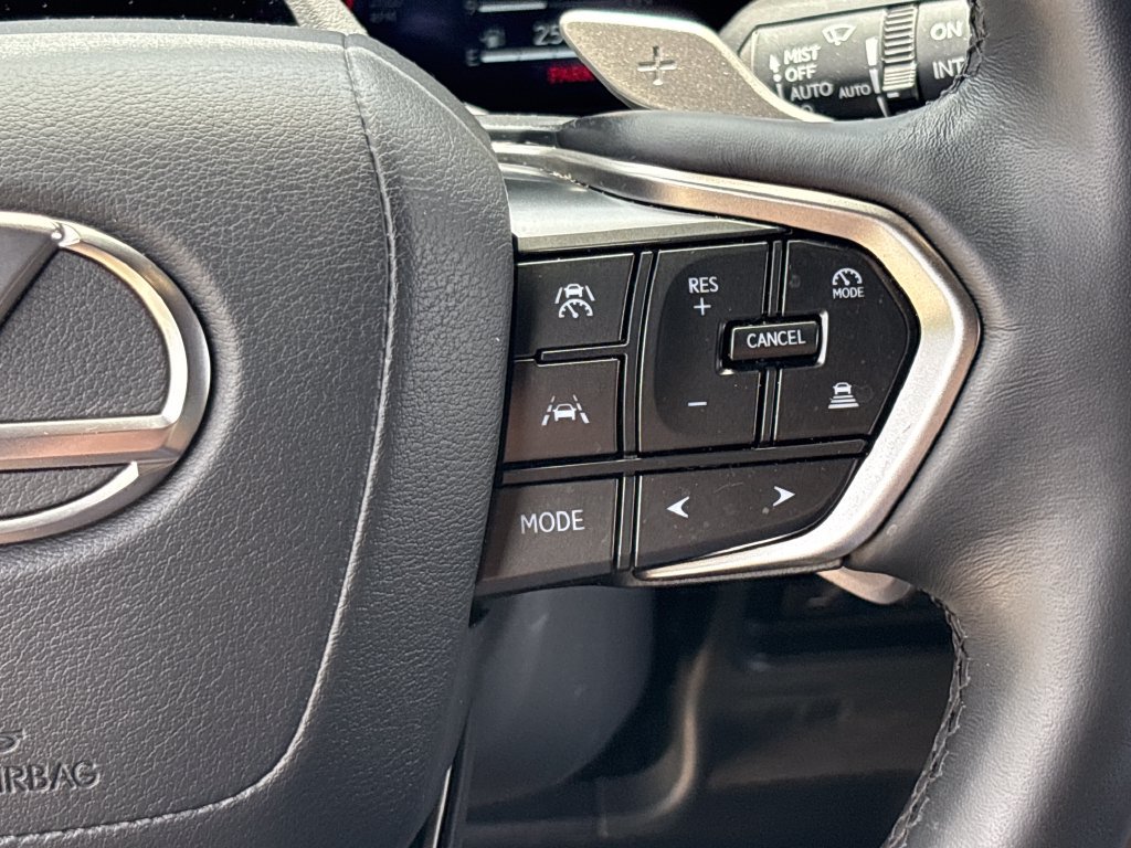 Used 2025 Lexus GX 550 w/ Accessory Package (Z1) AWD/4WD image 20