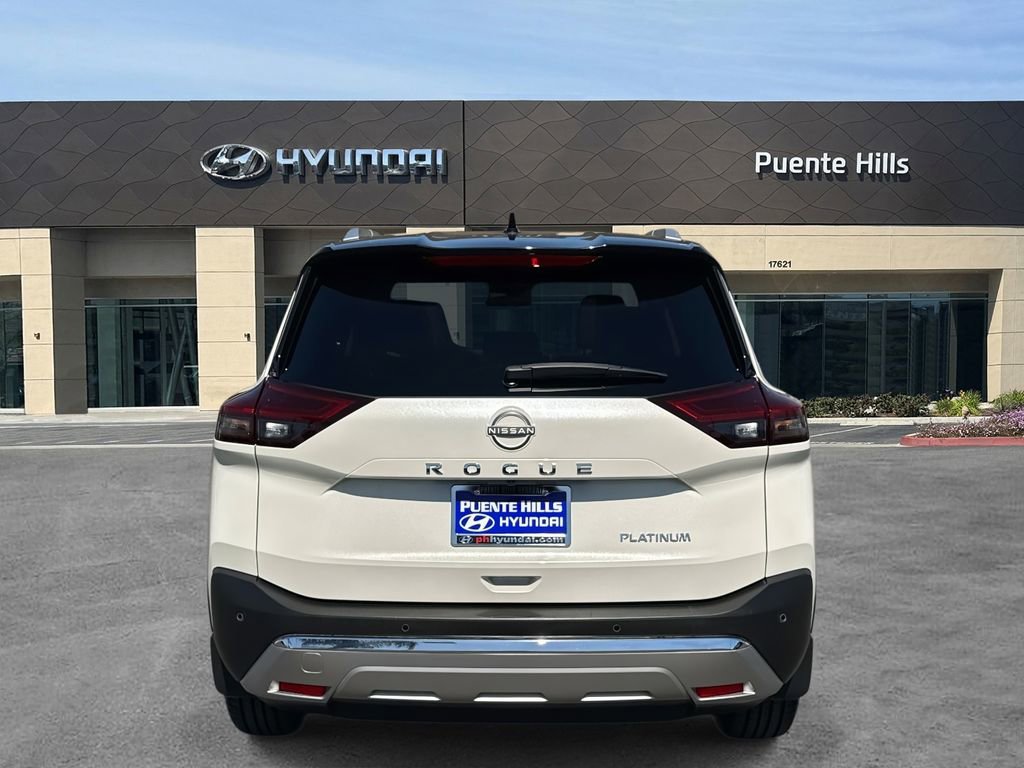 Used 2023 Nissan Rogue Platinum w/ Platinum Premium Package image 5