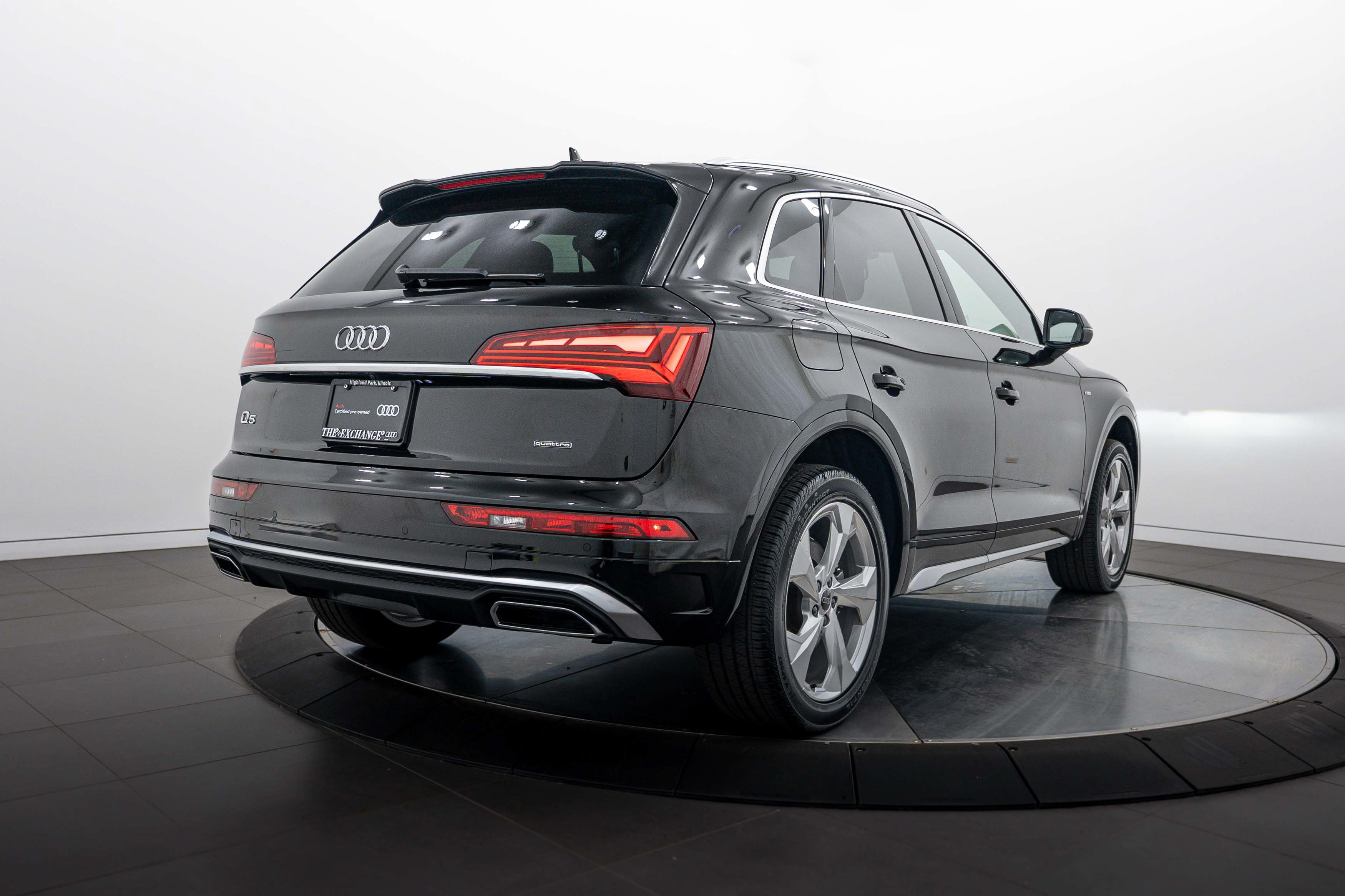 Certified 2023 Audi Q5 2.0T Premium Plus w/ Premium Plus Package AWD/4WD image 4