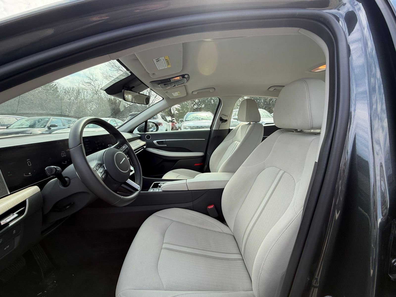 Used 2025 Hyundai Sonata SEL FWD image 27