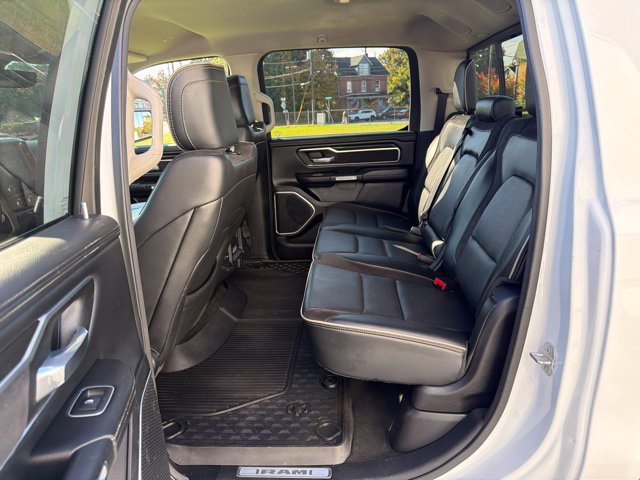 Used 2022 RAM 1500 Laramie AWD/4WD image 15