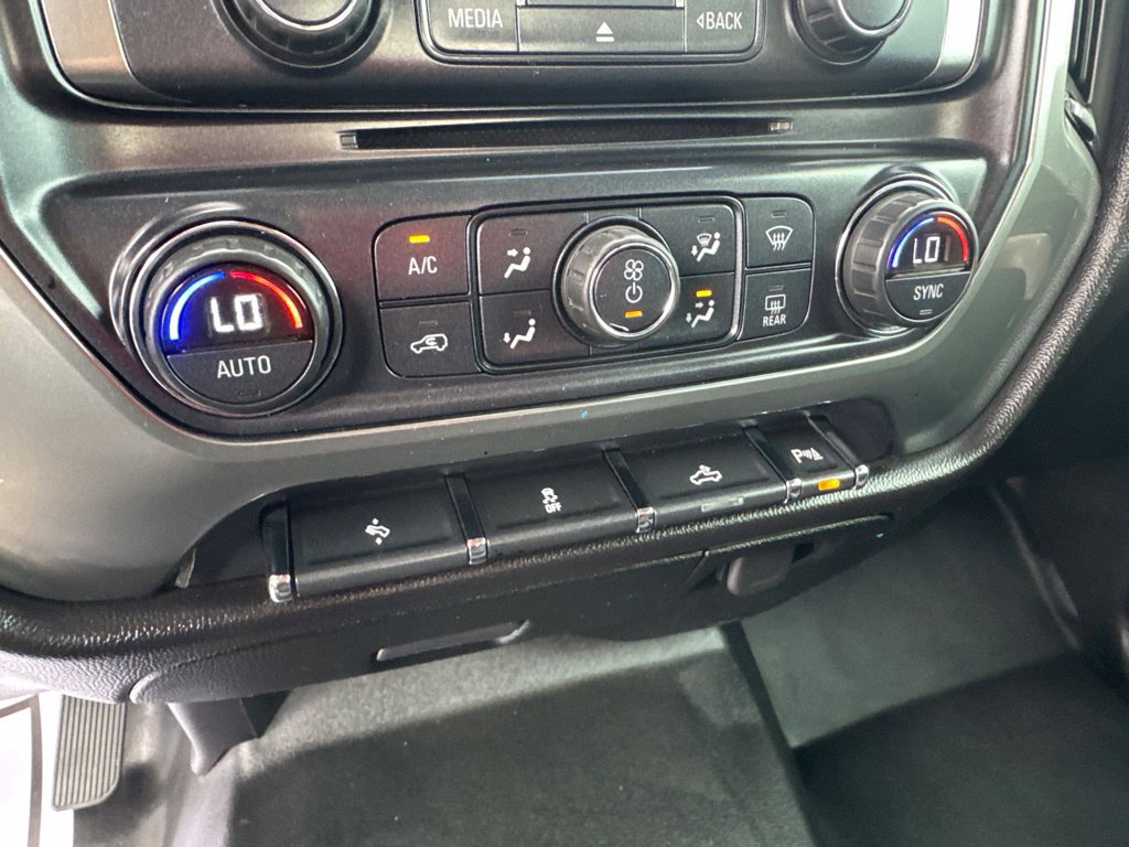 Used 2015 Chevrolet Silverado 1500 LT AWD/4WD image 27