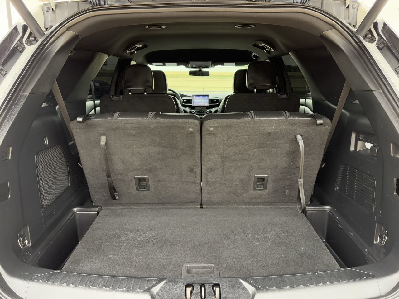 Certified 2023 Ford Explorer ST-Line w/ Class IV Trailer Tow Package RWD image 32