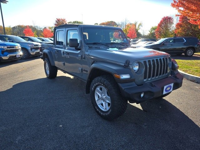 Used 2020 Jeep Gladiator Sport w/ Quick Order Package 23S image 8