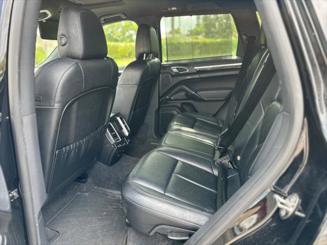 Used 2014 Porsche Cayenne Diesel image 16