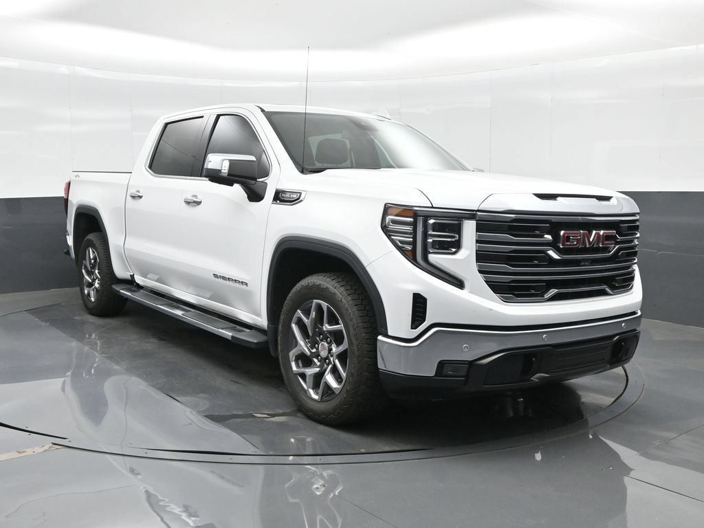 Used 2024 GMC Sierra 1500 SLT w/ SLT Premium Plus Package AWD/4WD image 11