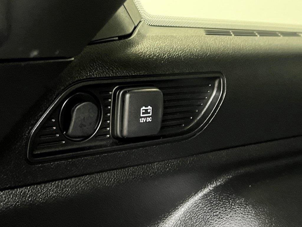 Used 2023 Jeep Grand Cherokee Altitude image 11