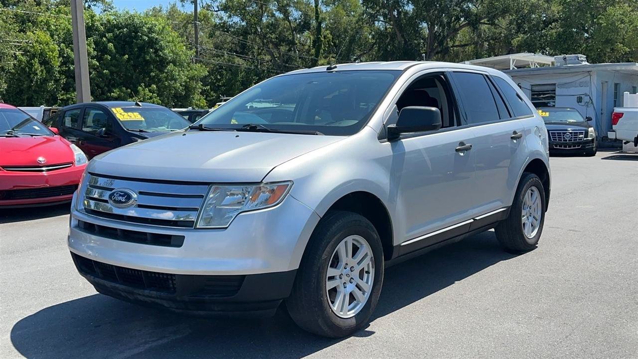 Used 2010 Ford Edge SE FWD image 2