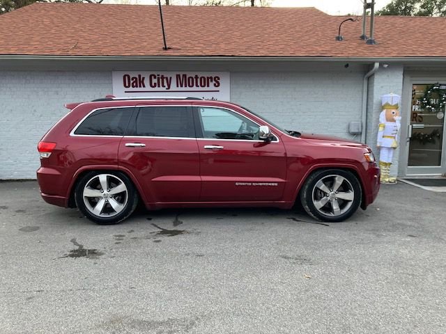 Used 2014 Jeep Grand Cherokee Overland w/ Advanced Technology Group image 4