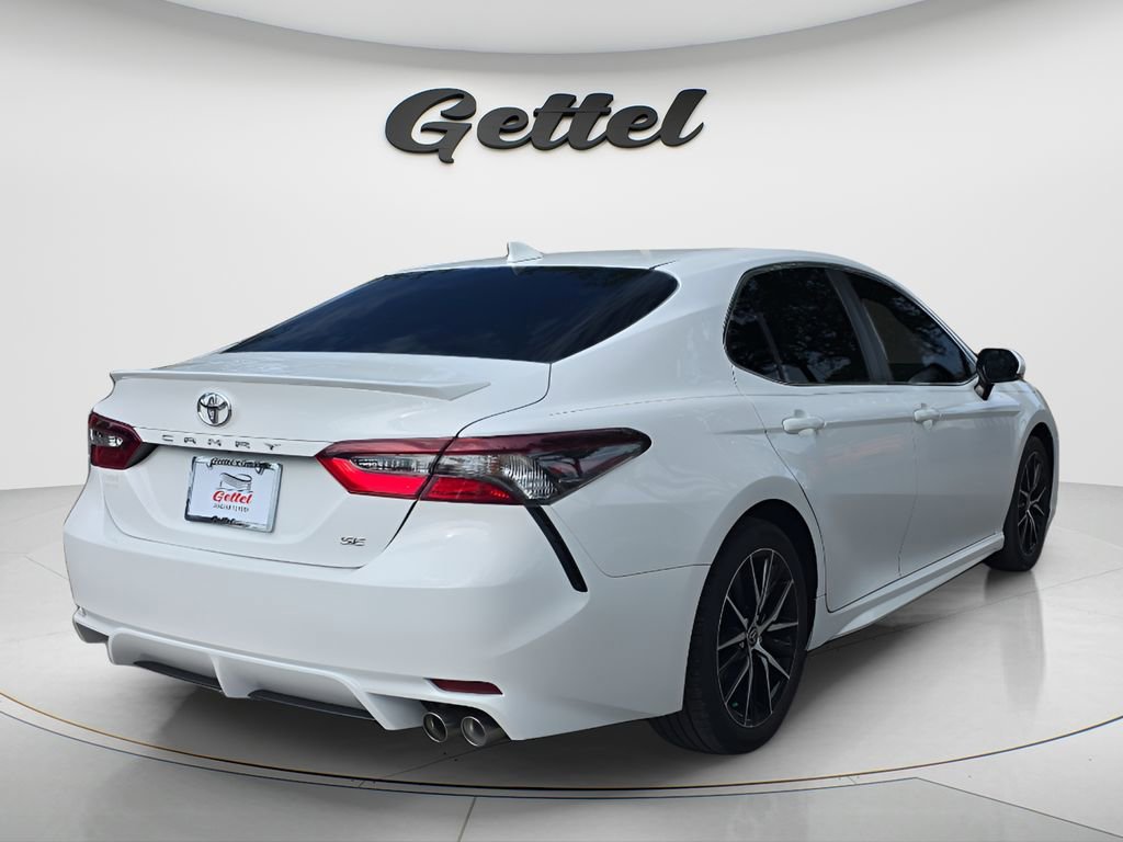 Used 2024 Toyota Camry SE FWD image 5