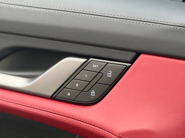 New 2026 Porsche Taycan 4S AWD/4WD image 15